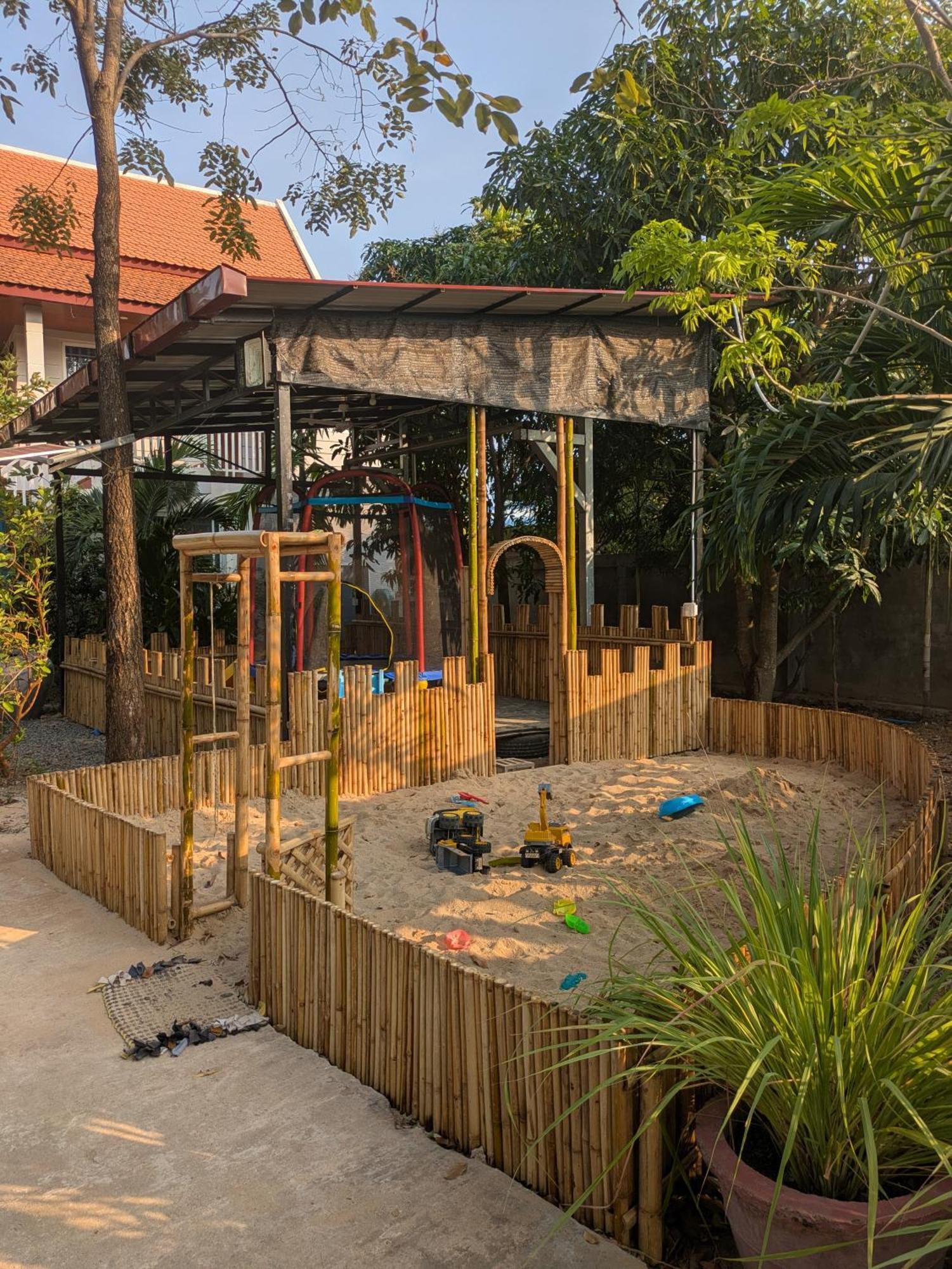 קמפוט Coconut Lodge מראה חיצוני תמונה