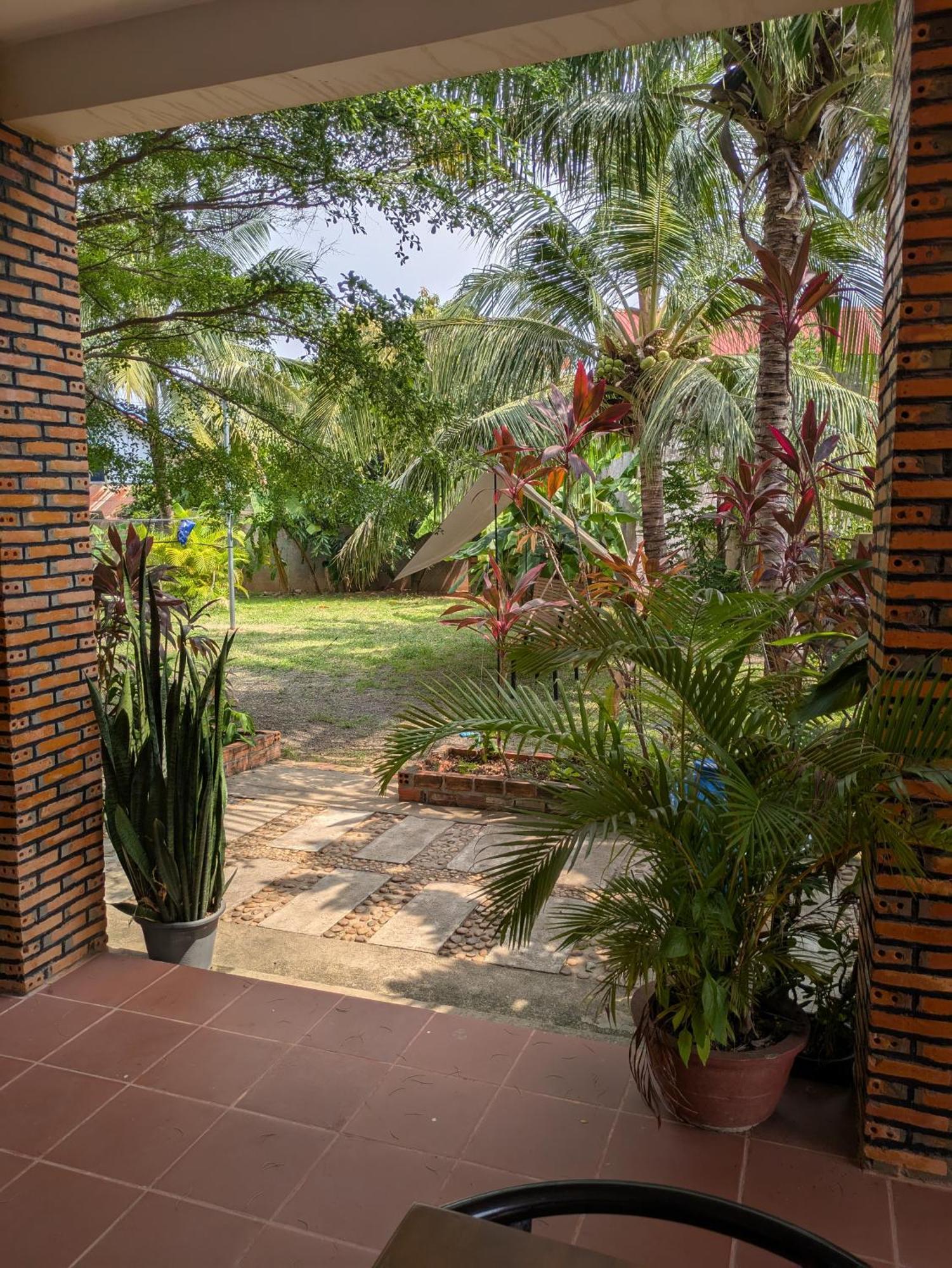 קמפוט Coconut Lodge מראה חיצוני תמונה